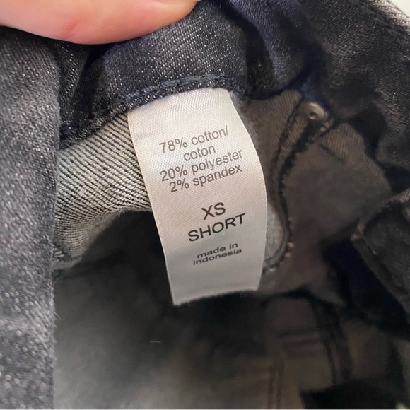 Maurices grey gray cuffed distressed denim jeans - Picture 4 of 4